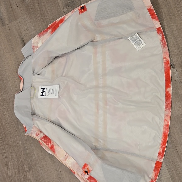 Helly Hansen girls jacket - Picture 2 of 4